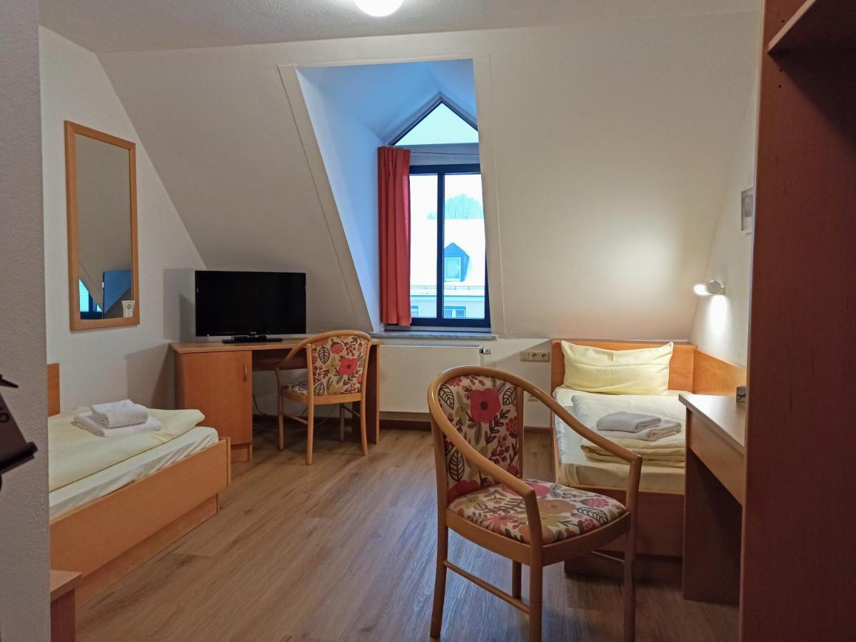 Gastehaus Deggendorf Hotel Екстериор снимка